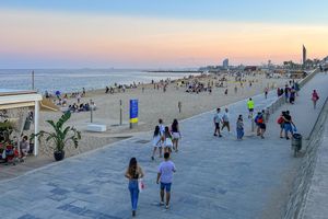 Hiszpański rząd zakazuje palenia na plażach i stadionach