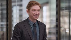 Domhnall Gleeson w serialu "The Paper"