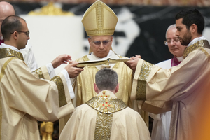 ks. prałat Mirosław Wachowski przyjął święcenia biskupie z rąk papieża Leona XIV