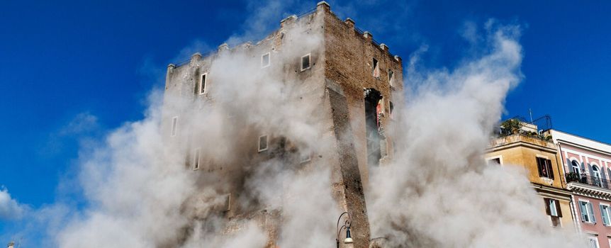 Zabytkowa Torre dei Conti runęła w Rzymie