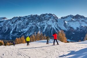 Madonna di Campiglio w regionie Trentino wprowadza limit narciarzy w wybrane dni