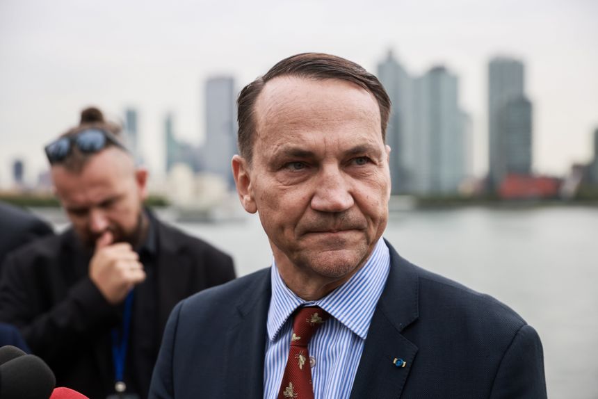 Szef MSZ Radosław Sikorski