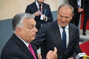 tusk orban