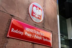 MRPiPS wprowadza zmiany w przepisach dotyczących staży