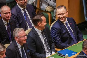 Radosław Sikorski Karol Nawrocki