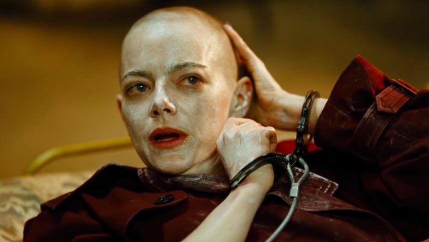 Łysi oglądali hollywoodzką nowość za darmo. Chętnych nie brakowało