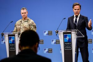 Mark Rutte, Alexus Grynkewich