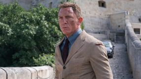 Najpierw cenzura, teraz to. Przed filmami o Bondzie pojawią się specjalne plansze