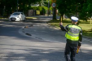 obowiązkowe wyposażenie auta