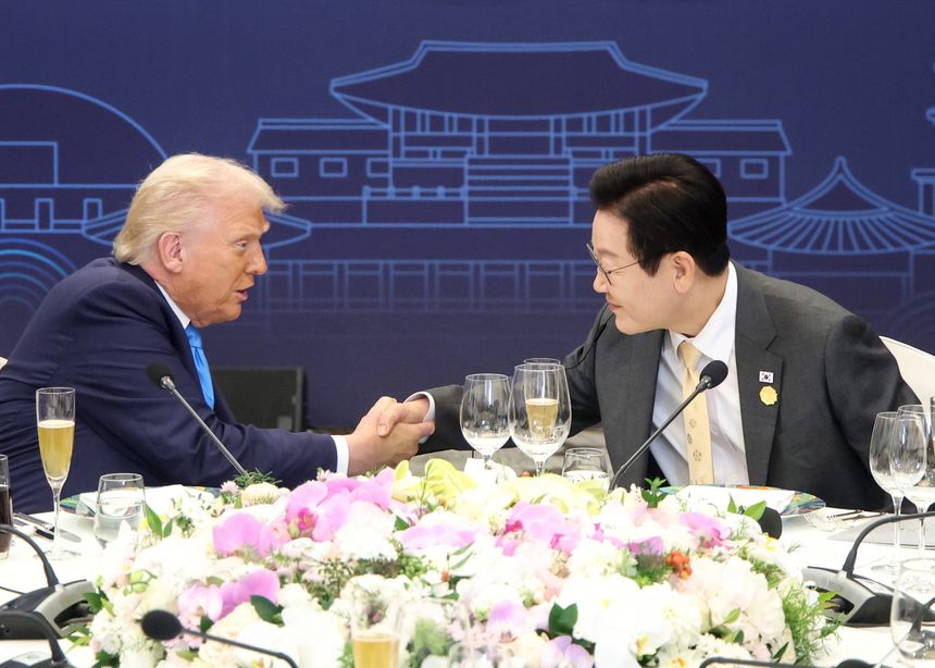Donald Trump, Li Dze Mjung