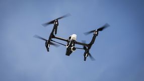 Dron (zdjęcie ilustracyjne)