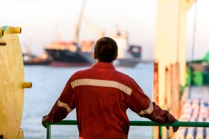 Offshore Energies UK wprowadza limit wagi 124 kg dla pracowników platform wiertniczych