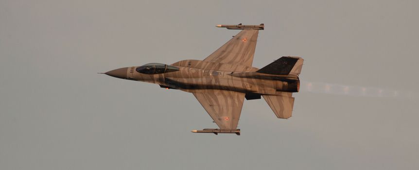 F-16