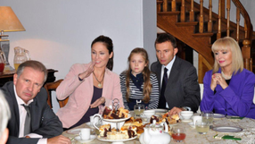 Kadr z serialu "Klan"