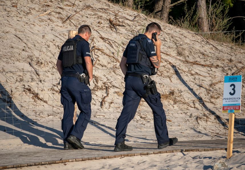 Ciało 18-latka na plaży