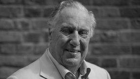 Frederick Forsyth 