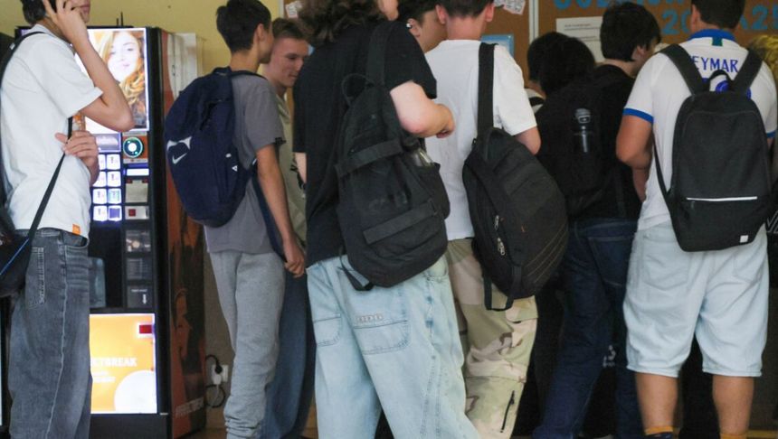 uczniowie szkoły podstawowej