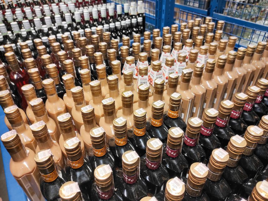 Najczęściej podrabiane produkty w UE to wino i napoje spirytusowe