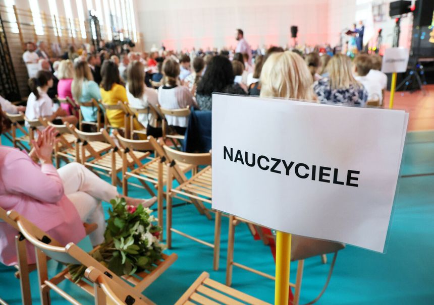 Szkoły