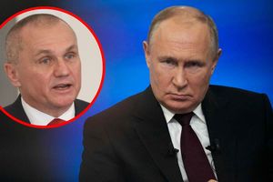 Prezydent Rosja Władimir Putin. Gen. Roman Polko