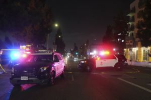 kierowca wjechał w tłum ludzi przed klubem w Los Angeles
