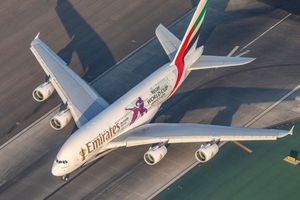 samolot linii Emirates