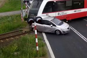 Wypadek na przejeździe kolejowym w Wielkopolsce