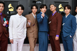 Fani czekali na to trzy lata. BTS wraca do studia
