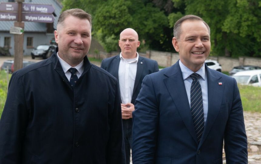 Poseł PiS Przemysław Czarnek i prezydent elekt Karol Nawrocki