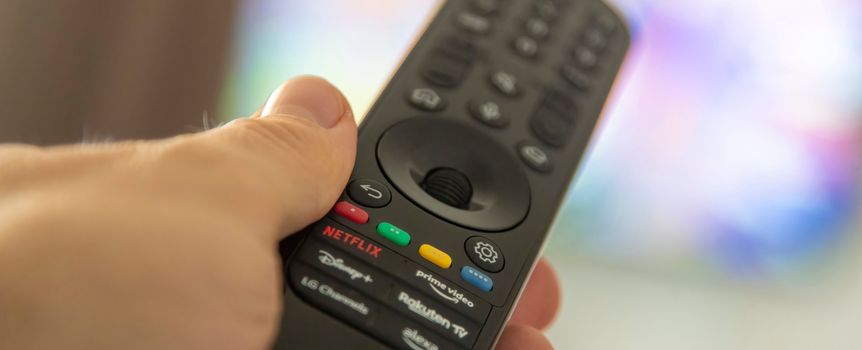 Canal Plus udostępnia treści za darmo