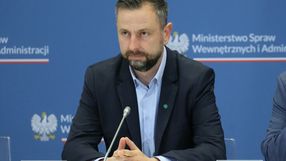 Sztab kryzysowy z udziałem ministra obrony narodowej Władysława Kosiniaka-Kamysza