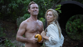 Jude Law i Vanessa Kirby