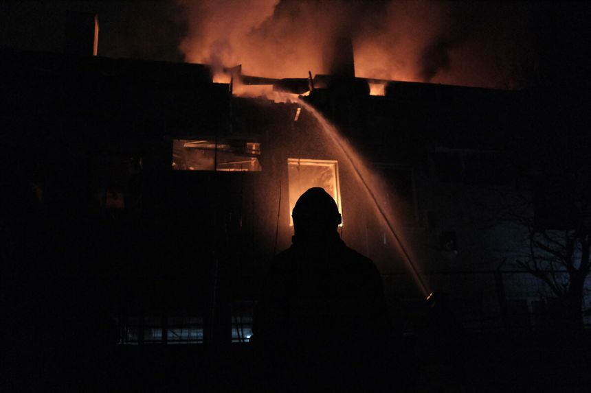 Nocny atak dronów na Kijów