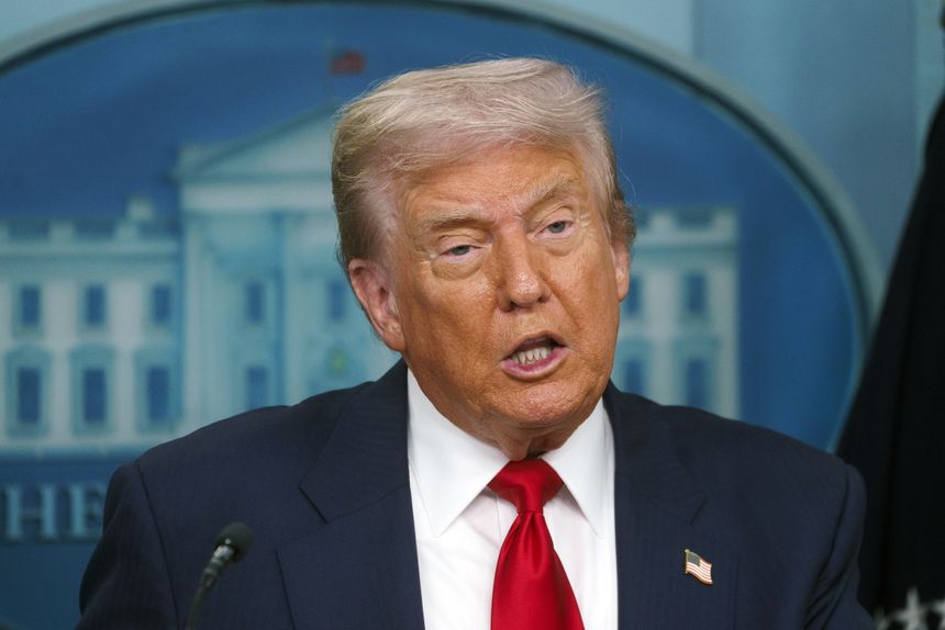Donald Trump zapowiedział rozmowę z Zełenskim