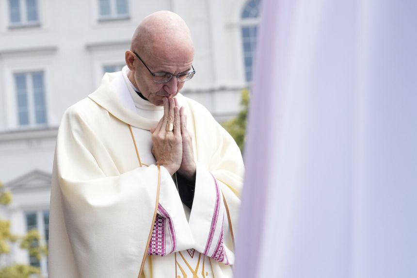 metropolita warszawski abp Adrian Galbas