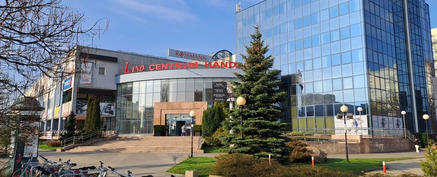 Centrum Land w Warszawskie