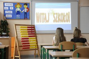 Ile Polacy wydają na edukację dzieci?