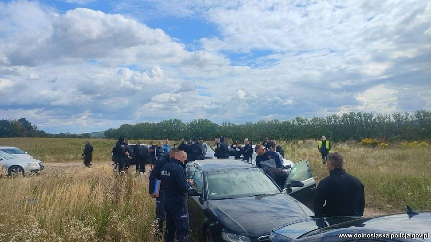 Policja udaremniła ustawkę pseudokibiców