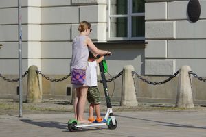 Od jakiego wieku dzieci mogą legalnie jeździć hulajnogą elektryczną?