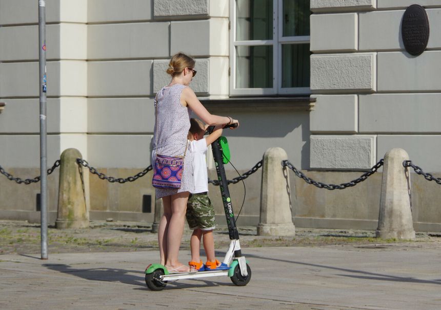 Od jakiego wieku dzieci mogą legalnie jeździć hulajnogą elektryczną?