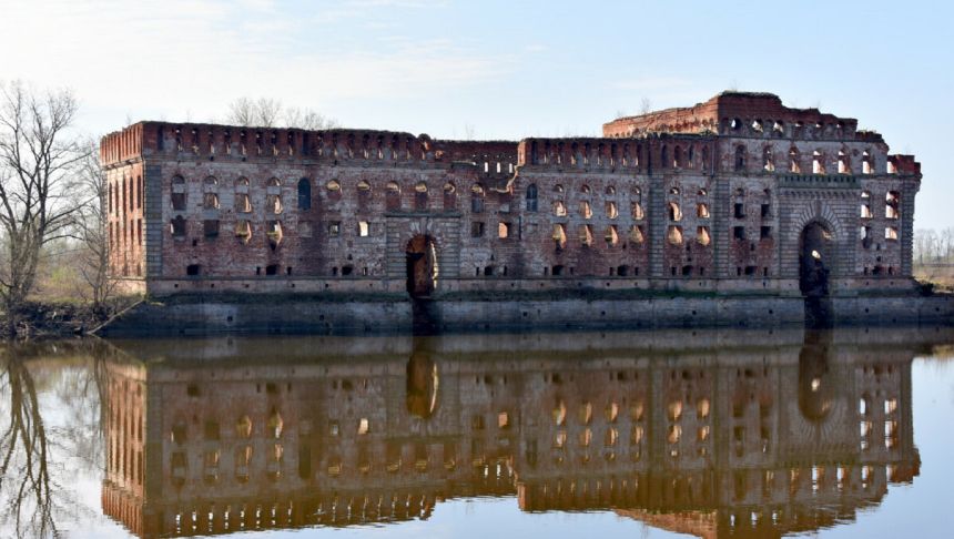 Spichlerz nad Narwią