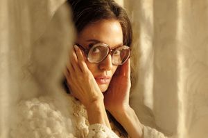 Angelina Jolie