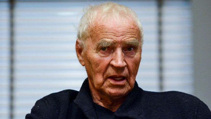 To on napisał legendarny „Rejs” i wiele innych. Pawlikowski zadedykował mu Złotą Palmę
