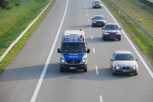 Dwóch groźnych przestępców ujętych na A2