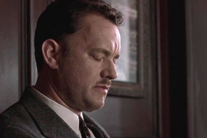 Tom Hanks w filmie "Droga do zatracenia"