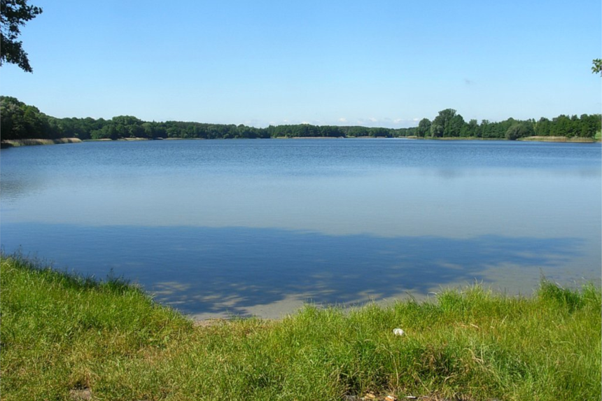 Jezioro Wierzchucińskie Duże
