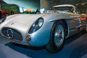 Mercedes-Benz 300 SLR Uhlenhaut Coupe
