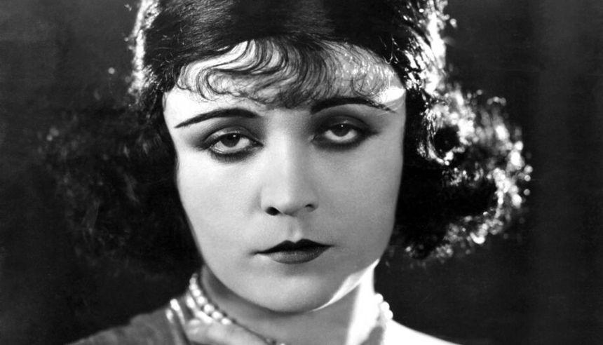 Pola Negri