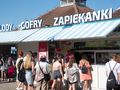 Praca w wakacje a zatrudnianie małoletnich: jakie są zasady?