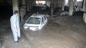 Pakistan. Rząd wznawia akcję ratunkową po powodzi